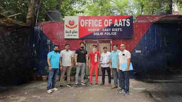 सोशल मीडिया पर हथियार की नुमाइश करना युवक पड़ा भारी, वीडियो वायरल होते ही पुलिस ने किया गिरफ्तार