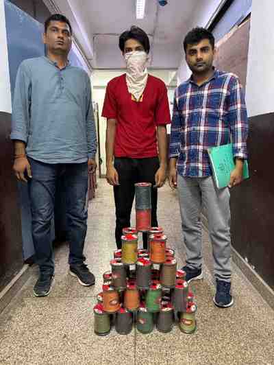 स्वतंत्रता दिवस पर चाइनीज मांझे की बिक्री की थी तैयारी, पुलिस नें किया गिरफ्तार