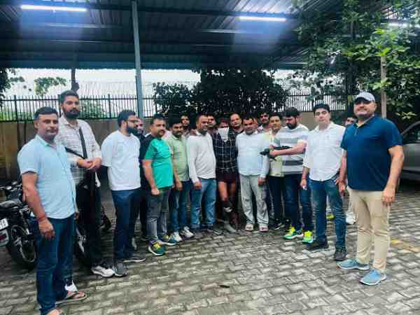 यमुनापार में एनकाउंटर :- पुलिसकर्मियों पर हमला कर फरार हुए बदमाश के साथ पुलिस की मुठभेड़, गोली लगने से बदमाश घायल
