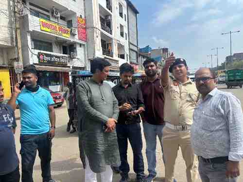 फ्रेंड्स कॉलोनी इंडस्ट्रियल एरिया का विधायक संजय गोयल ने किया निरीक्षण, ट्रैफिक और सड़कों की समस्याओं पर दिए त्वरित कार्रवाई के निर्देश