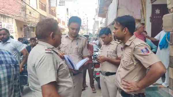 यमुनापार में एक और चाकूबाजी की वारदात, स्कूल ड्रेस में घर लौट रहे नाबालिग पर हमला