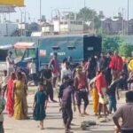 गाजीपुर सब्जी मंडी के पास अज्ञात वाहन की टक्कर से सब्जी विक्रेता की दर्दनाक मौत, परिजनों ने किया हंगामा
