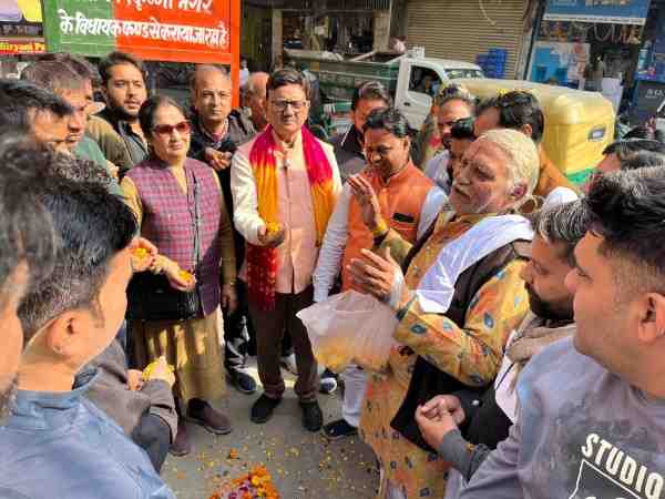 गीता कॉलोनी में पांच सड़कों के निर्माण कार्य का शिलान्यास, स्थानीय आवागमन को मिलेगी बड़ी राहत