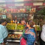 पटपड़गंज में जूस की दुकानों का पार्षद रेनू चौधरी नें किया निरीक्षण, नियम नहीं मानने पर सील करने की चेतावनी